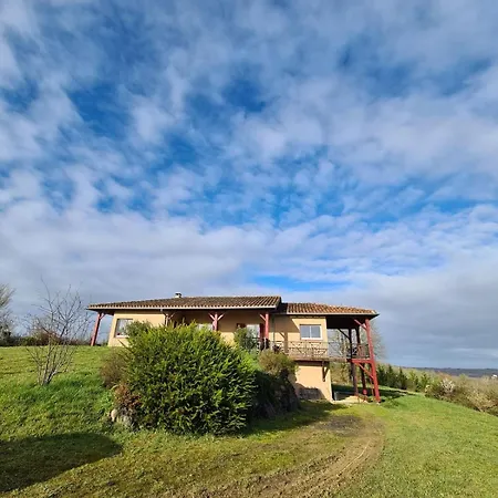 فيلة Beautiful House With Pool Table In A Setting Lartigue (Gers)